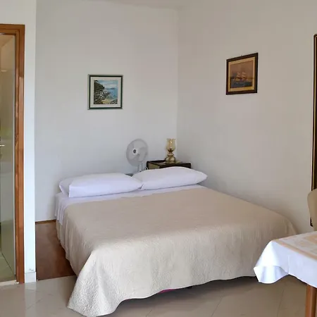 Sunflower Guest house *